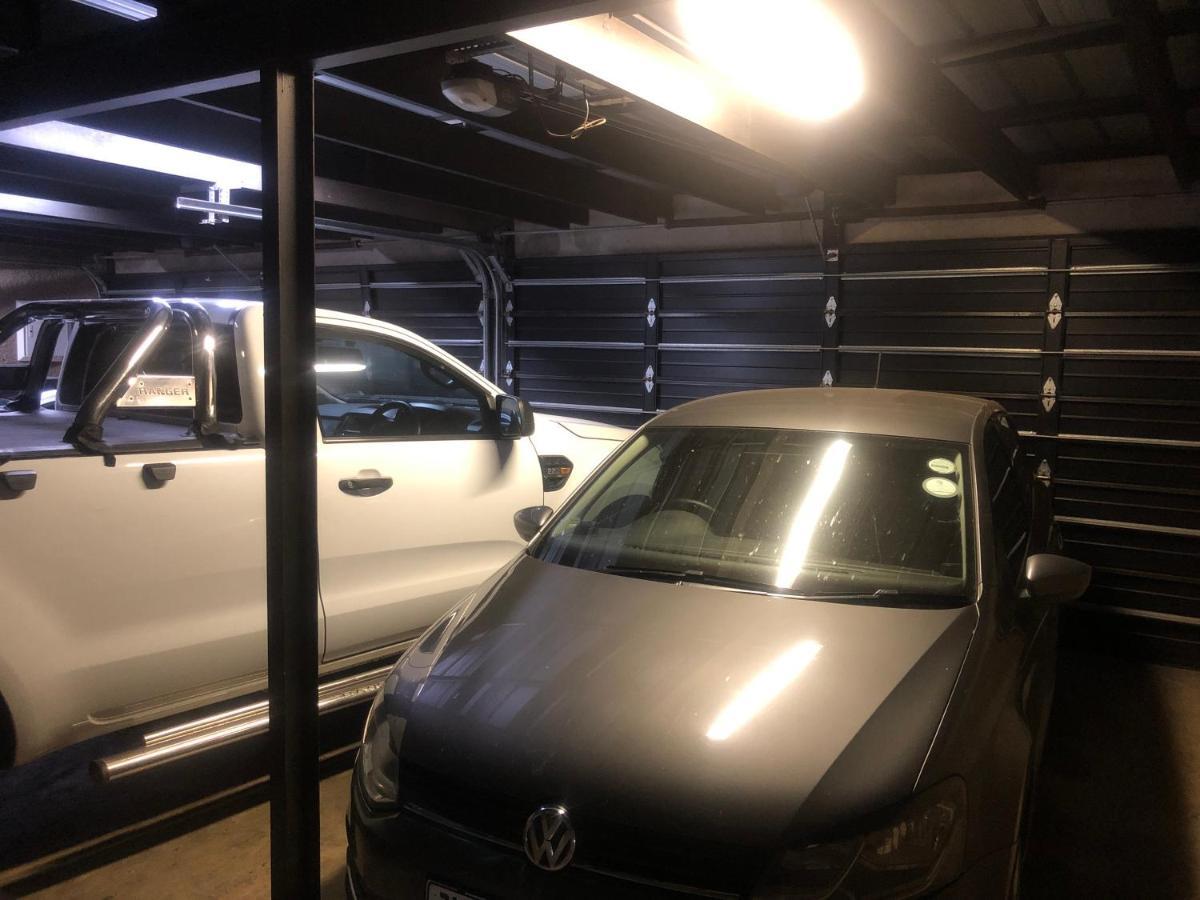 Ten On Lane Polokwane Esterno foto
